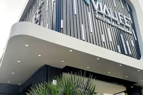 Vialife Clinic | Poliklinik | Saç Ekimi | İp Askı | Dolgu | PRP | Diş Kliniği - Resim 20