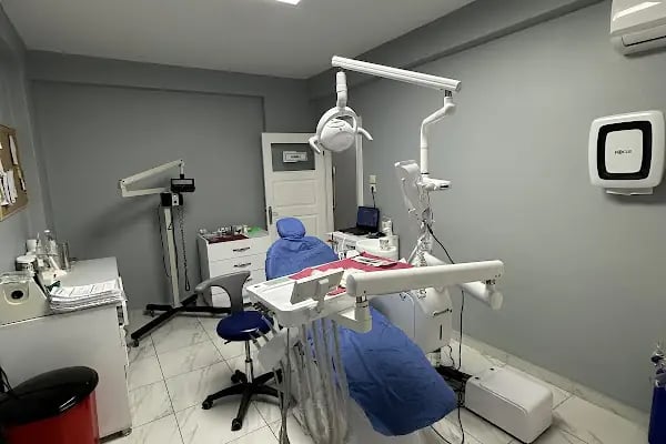 Diş Hekimi Gökhan Düşünmez - Resim 5