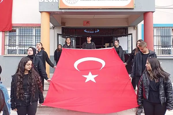 Ömer Seyfettin Mesleki ve Teknik Anadolu Lisesi - Resim 5