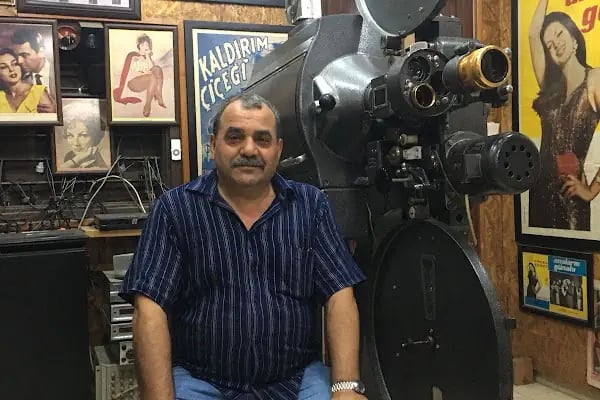 Sabri şenevi sinema evi - Resim 6