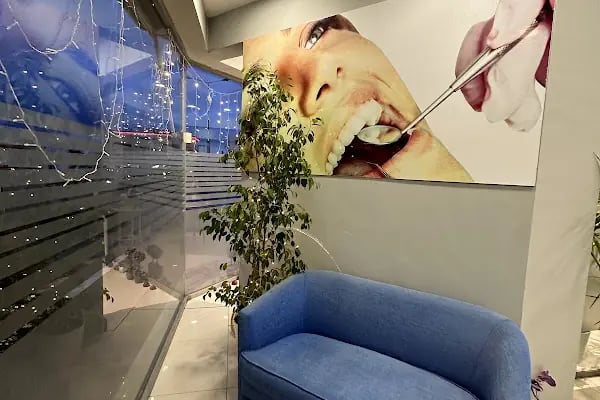 Dentist Fatma İldem Diş Hekimi - Resim 7