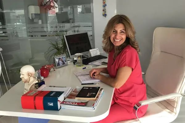 Dentist Fatma İldem Diş Hekimi - Resim 4