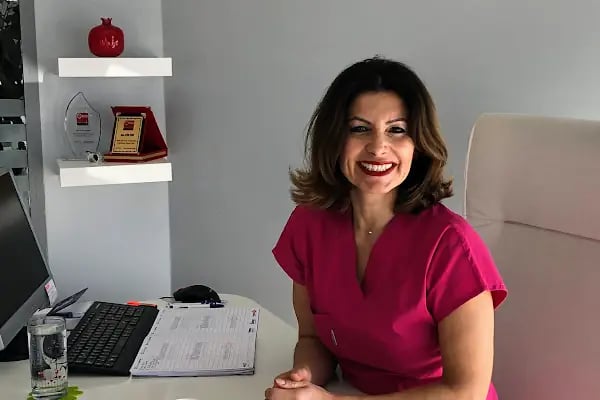 Dentist Fatma İldem Diş Hekimi - Resim 1