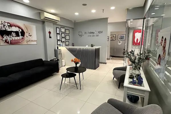 Dentist Fatma İldem Diş Hekimi - Resim 2