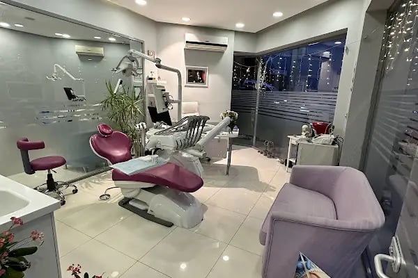 Dentist Fatma İldem Diş Hekimi - Resim 16