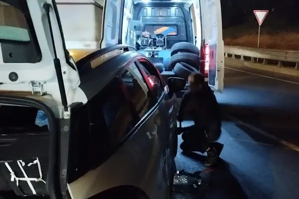 ATAŞEHİR OTO LASTİK - Resim 8