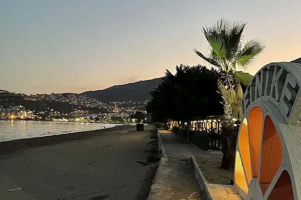 Sahil Park Sosyal Tesisleri - Resim 18