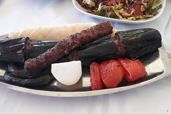 Eli Büyük Sadin Usta Et&Kebap Dünyası - Resim 4