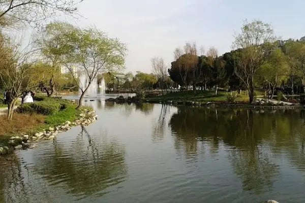 Bahçeşehir Gölet Parkı - Resim 18