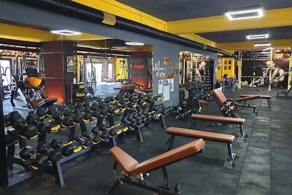 BIG SMASH GYM TURGUTREİS SPOR MERKEZİ - Resim 2