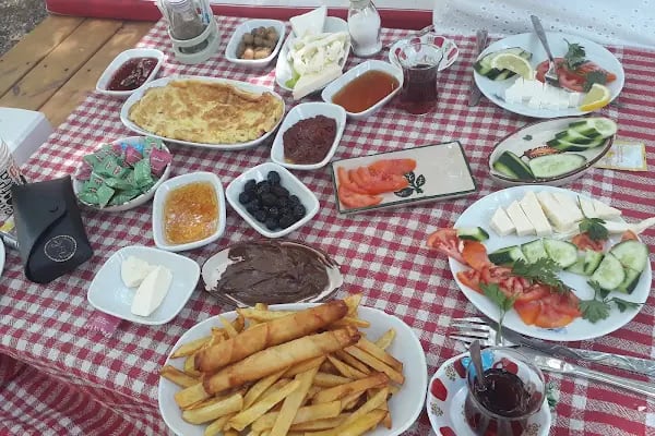 Reis'in Yeri Aile Balık Restoran - Resim 3