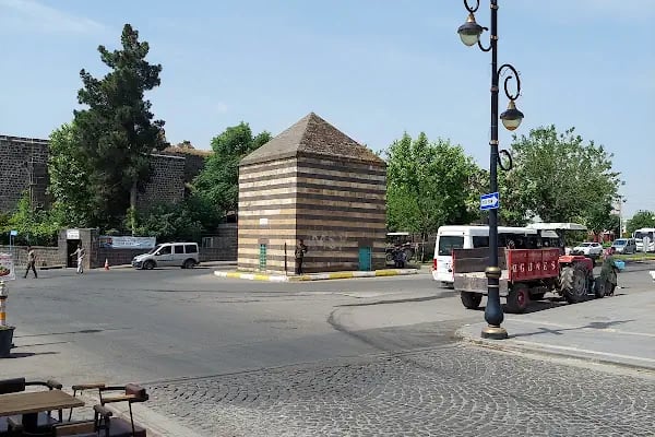 Sultan Şuca Türbesi - Resim 8