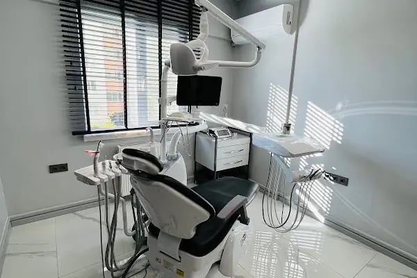 Aylin Katar Balaban Diş Kliniği - Resim 1