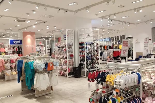Novamall Alışveriş Merkezi - Resim 9