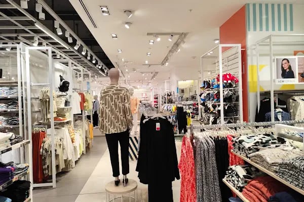Novamall Alışveriş Merkezi - Resim 19