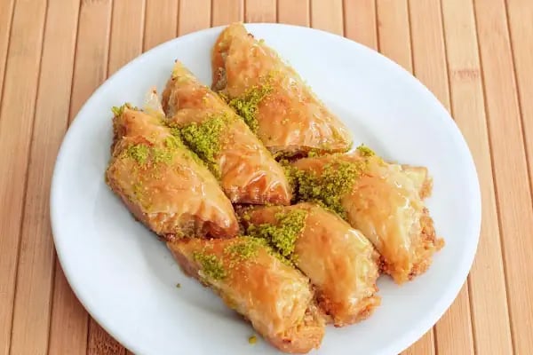 Özbaloğlu Pastanesi - Resim 13