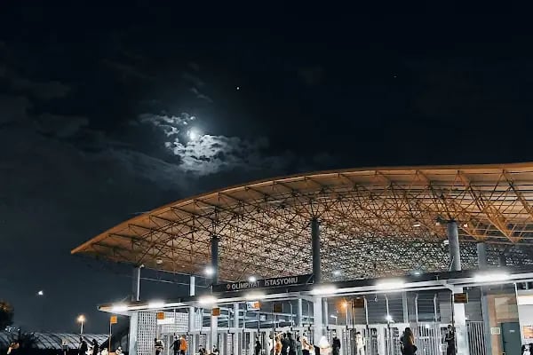 Olimpiyat Metro İstasyonu - Resim 4