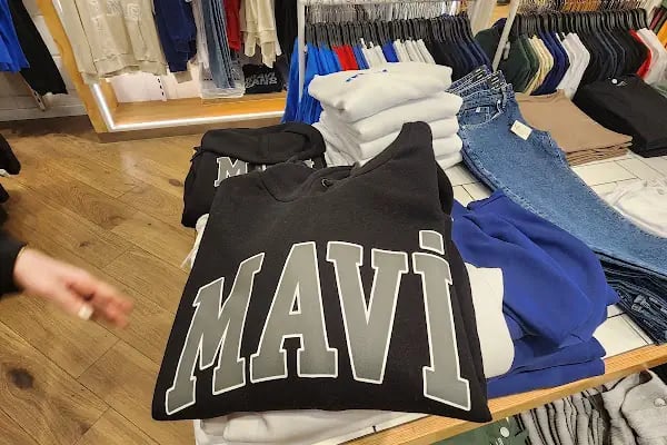 Mavi - Bornova AVM - Resim 4