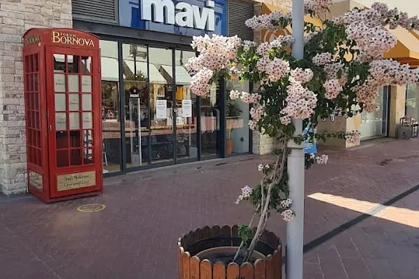 Mavi - Bornova AVM - Resim 12