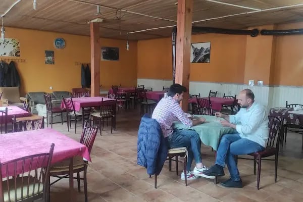 Dostlar Kafe - Resim 3