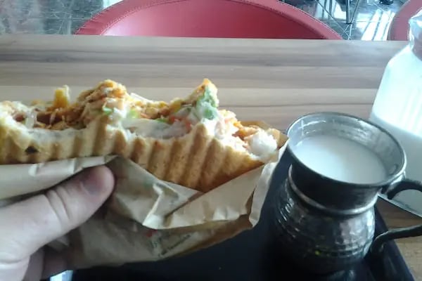 Afsin on numara dürüm ve kofte salonu - Resim 6