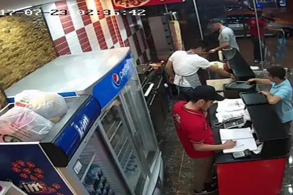 Afsin on numara dürüm ve kofte salonu - Resim 13
