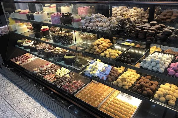 Fırın-06 Taş Fırın &amp; ILGAZ PASTANESİ Pasta-Börek-Cafe - Resim 1