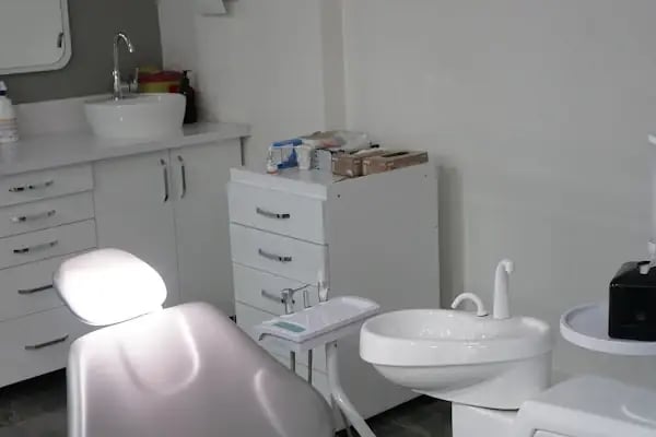 ICONDENT Ağız Ve Diş Sağlığı Polikliniği - Resim 10