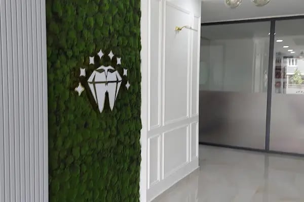 Tuna Estetica Dental Ağız ve Diş Sağlığı Polikliniği - Resim 13