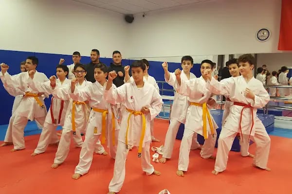 İBB Bahçelievler Spor Kompleksi - Resim 18