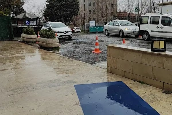 İBB Bahçelievler Spor Kompleksi - Resim 11