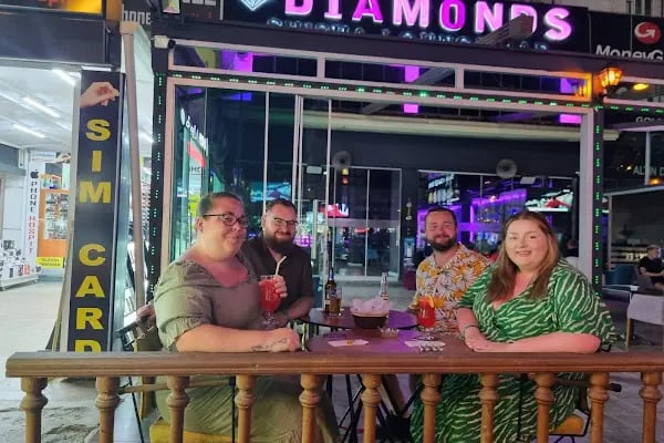 Olivia Disco & Bar - Resim 5
