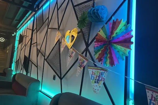 Olivia Disco & Bar - Resim 4