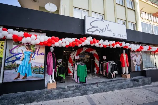 Eyfla Outlet Forum - Denizli Kadın Giyim Mağazası - Resim 1