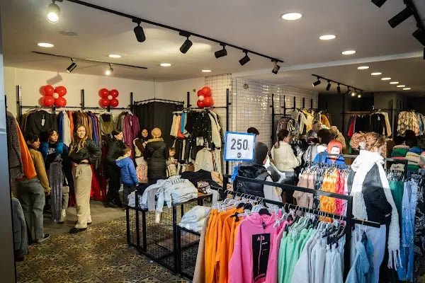 Eyfla Outlet Forum - Denizli Kadın Giyim Mağazası - Resim 9