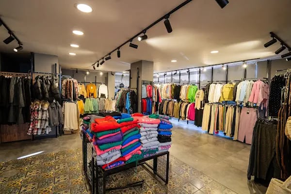 Eyfla Outlet Forum - Denizli Kadın Giyim Mağazası - Resim 10