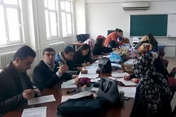 İŞMONT HALİL MEZİYET BİLDİRİCİ ORTAOKULU - Resim 8