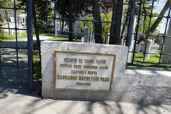 Barbaros Hayrettin Paşa Türbesi - Resim 8