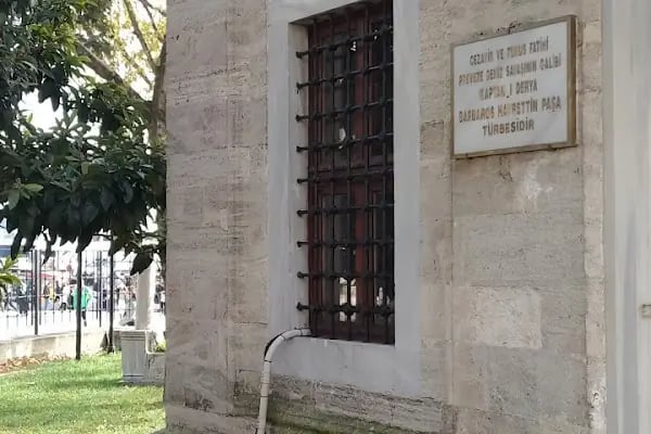 Barbaros Hayrettin Paşa Türbesi - Resim 12