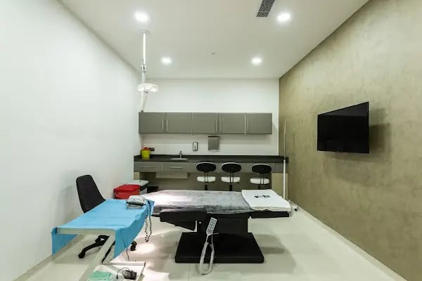 MC Hair Center Saç Ekim &amp; Estetik Merkezi - Resim 11