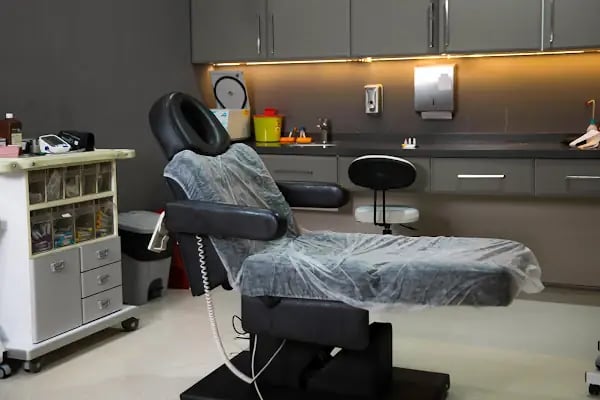 MC Hair Center Saç Ekim &amp; Estetik Merkezi - Resim 5