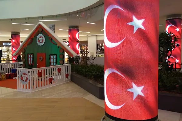 Metropol Universland - Resim 9
