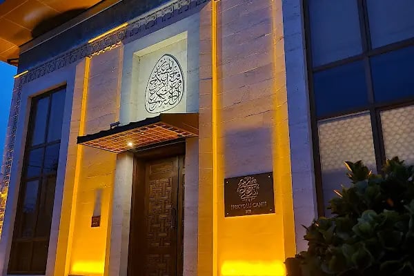 İpekyolu Cami - Resim 14