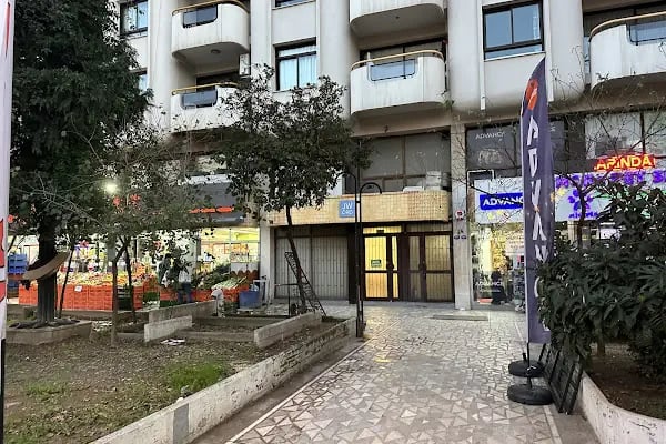 DHL eCommerce - Üçkuyular Şubesi - Resim 2