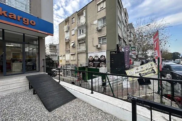 DHL eCommerce - Üçkuyular Şubesi - Resim 3