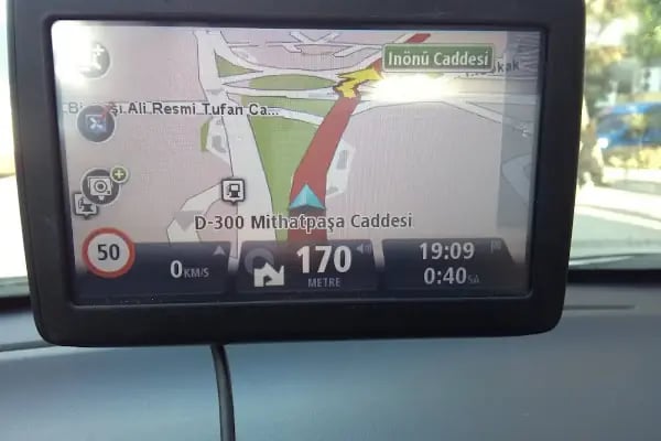 DHL eCommerce - Üçkuyular Şubesi - Resim 13