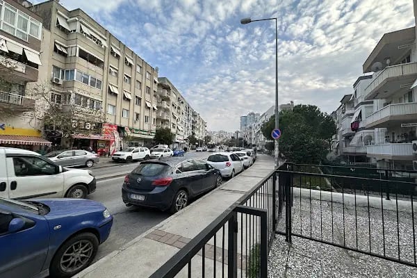 DHL eCommerce - Üçkuyular Şubesi - Resim 12