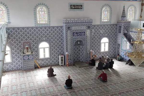 İbni Sina Cami - Resim 18