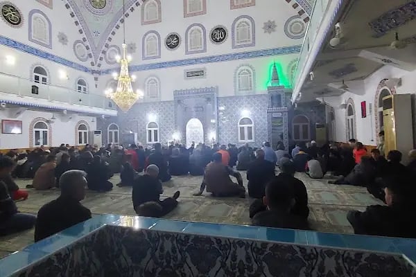İbni Sina Cami - Resim 14