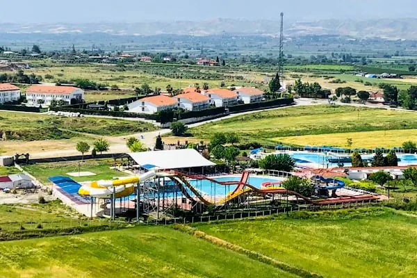 Ege Kleopatra Aquapark Yüzme Havuzları ve Kır Düğün Salonu - Resim 1